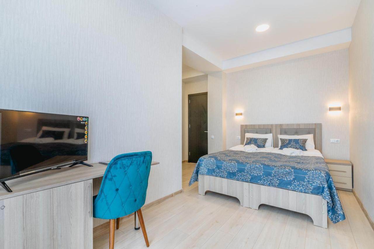 Vita Gardenia Hotel Tsqaltubo Exteriör bild