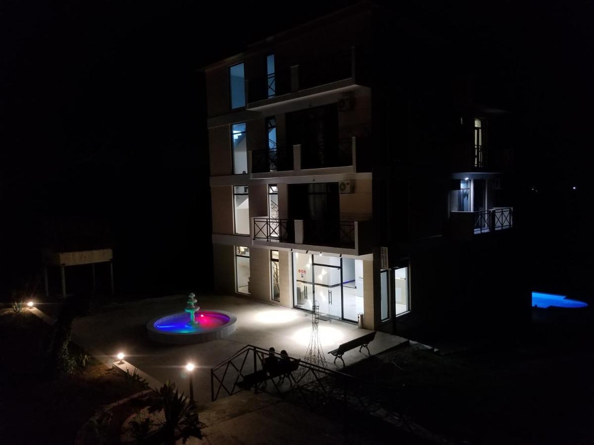 Vita Gardenia Hotel Tsqaltubo Exteriör bild